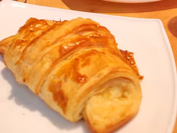 Croissant de Frango com Requeijão